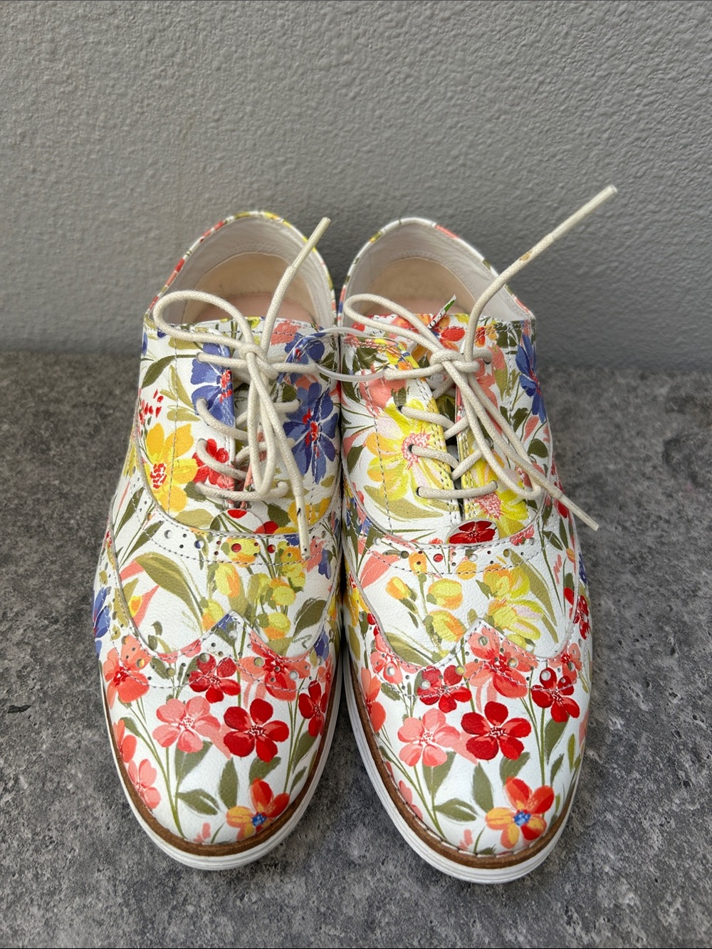 Cole Haan Floral Lace-Up Oxford Flats 8B
